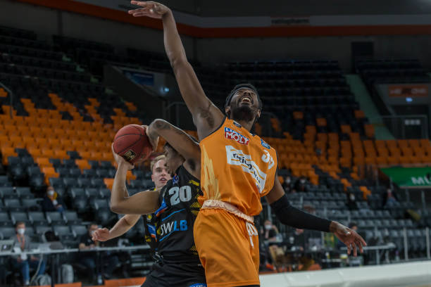 现增添了浓 现增添了浓